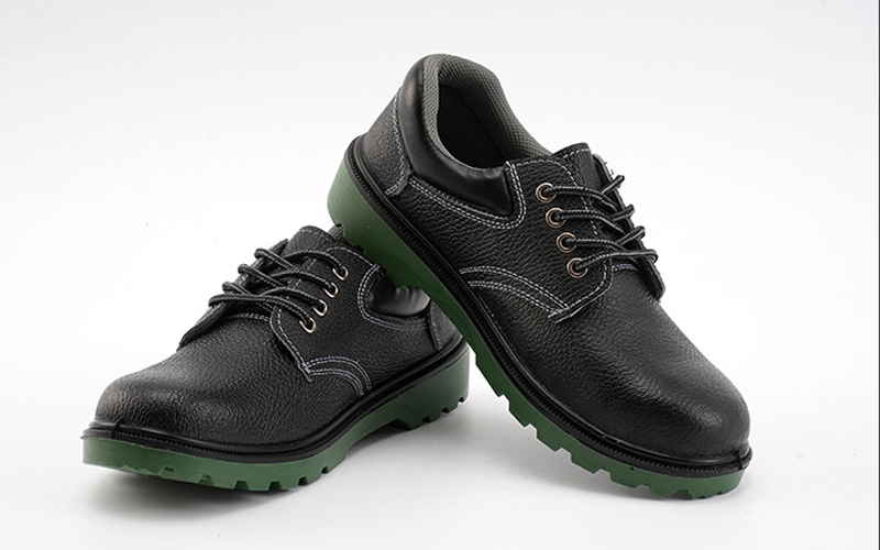 Puncture-resistant work shoes